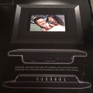 *NIB* 7” Digital Photo Frame by OPTIMUS
